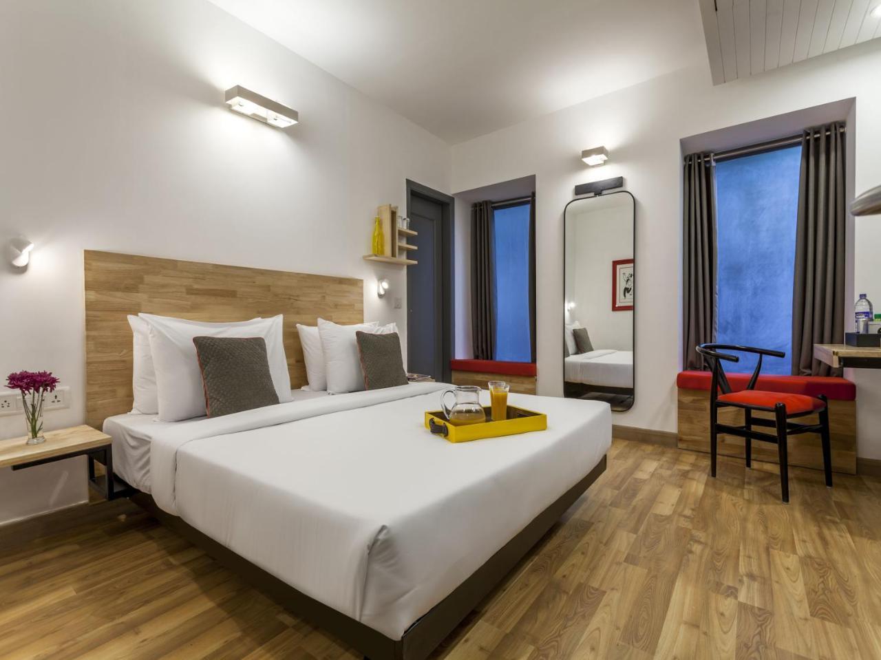 Oyo Townhouse 11 Esplanade Hotel Kalkutta Kültér fotó