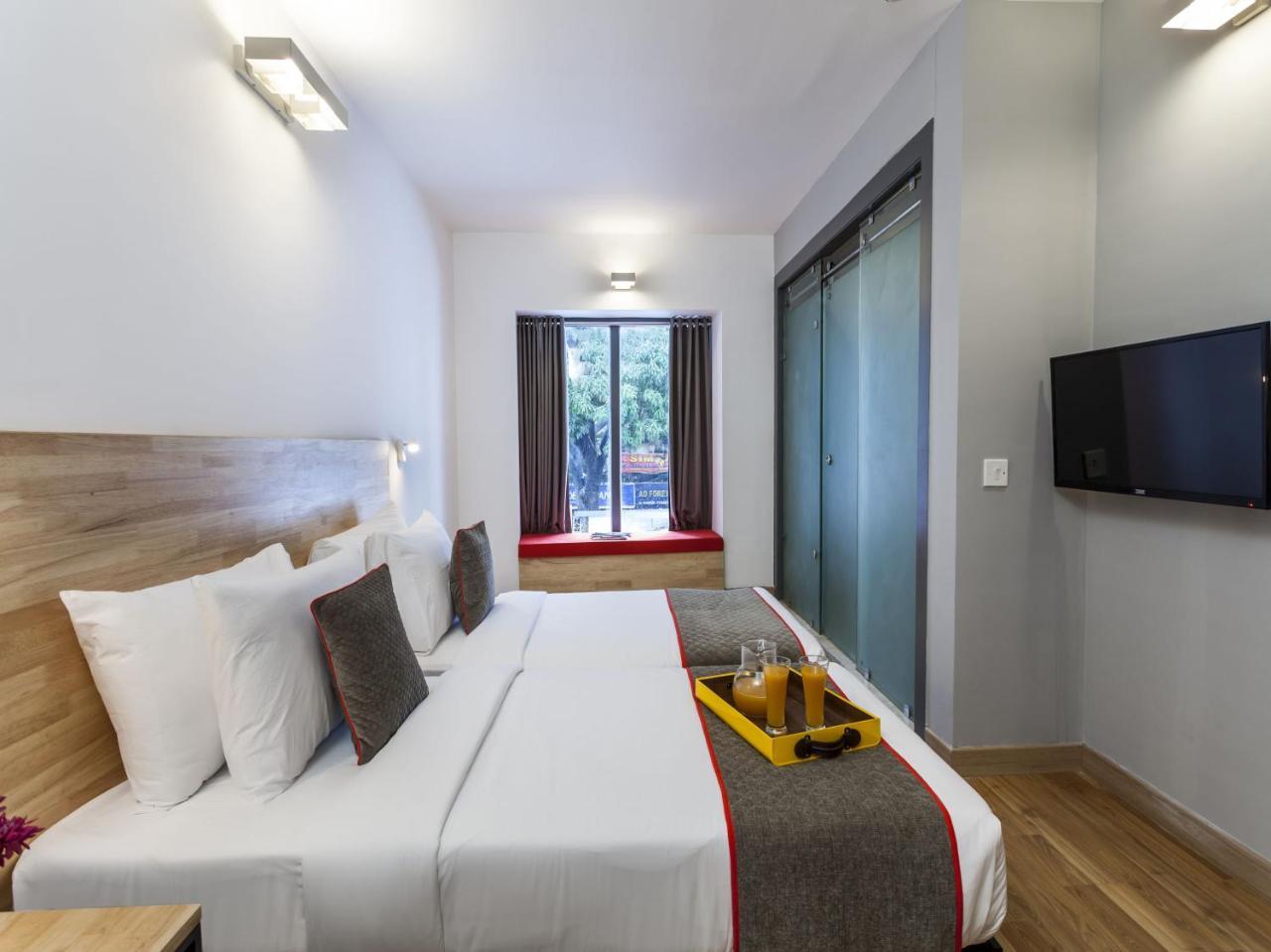 Oyo Townhouse 11 Esplanade Hotel Kalkutta Kültér fotó